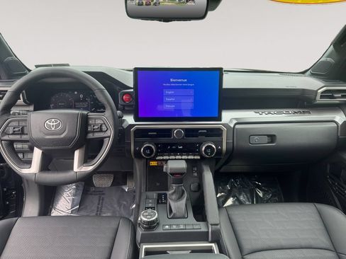 Used 2026 Toyota Tacoma TRD Off-Road w/ TRD Off Road Premium Package AWD/4WD image 10