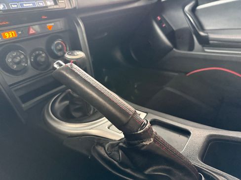 Used 2017 Subaru BRZ Premium w/ Popular Package #3 image 22