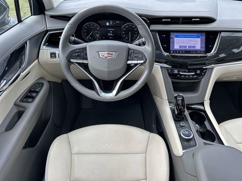 Used 2020 Cadillac XT6 Premium Luxury image 14
