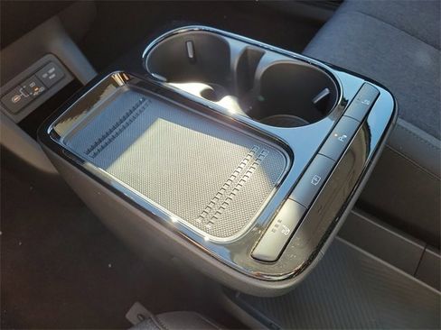 New 2026 Hyundai Ioniq 5 SE image 15