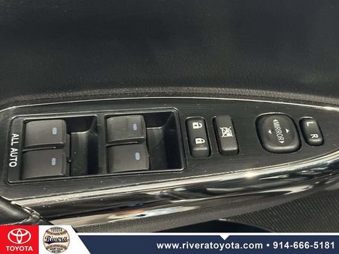 Used 2017 Toyota Avalon XLE w/ Carpet Mat Package FWD image 18