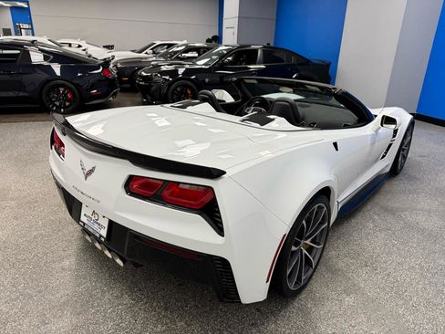 Used 2019 Chevrolet Corvette Grand Sport w/ Z07 Performance Package RWD image 8