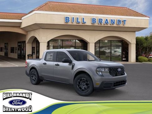 New 2025 Ford Maverick XLT w/ XLT Luxury Package AWD/4WD image 1