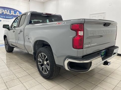 Used 2024 Chevrolet Silverado 1500 LT AWD/4WD image 20