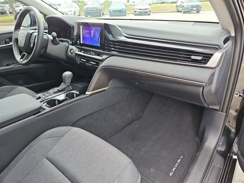 Used 2026 Toyota Camry LE w/ Convenience Package FWD image 22