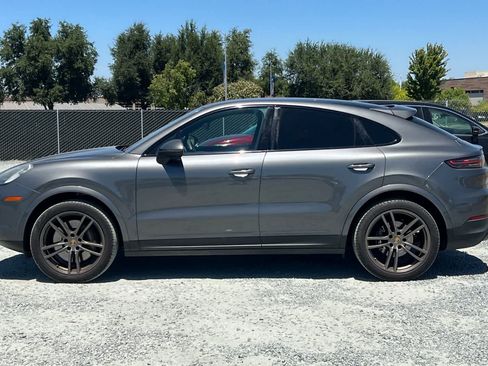 Used 2021 Porsche Cayenne Coupe AWD/4WD image 6