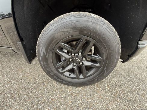 Used 2019 Chevrolet Silverado 1500 LT Trail Boss image 10