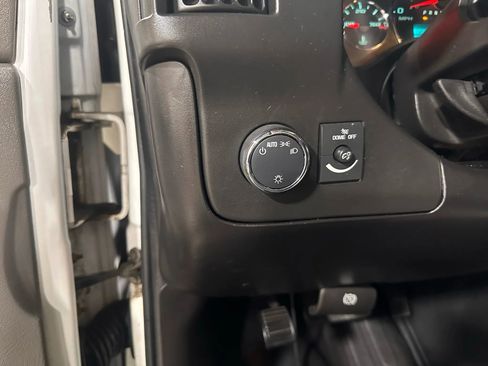 Used 2013 GMC Savana 1500 AWD image 35