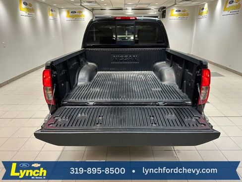Used 2014 Nissan Frontier SV image 15