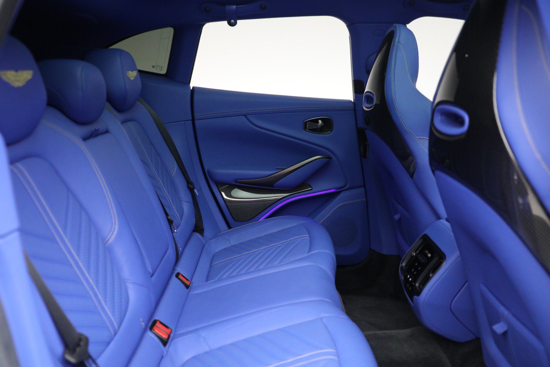 Used 2024 Aston Martin DBX 707 AWD/4WD image 28