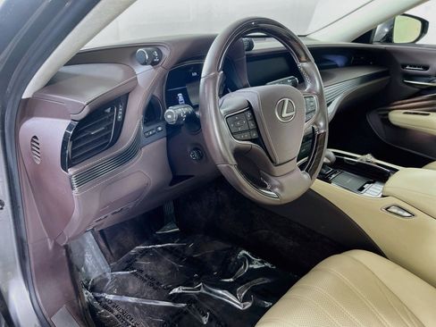 Used 2020 Lexus LS 500 AWD w/ Interior Upgrade Package image 9