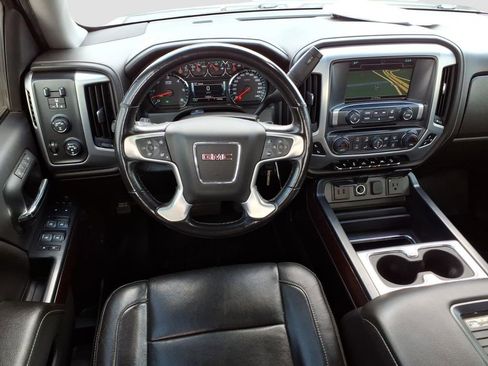 Used 2018 GMC Sierra 1500 SLT AWD/4WD image 9