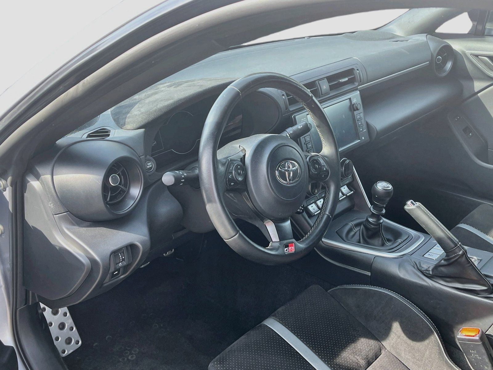 Used 2024 Toyota GR86 Premium RWD image 11