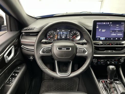 Used 2023 Jeep Compass Trailhawk AWD/4WD image 11
