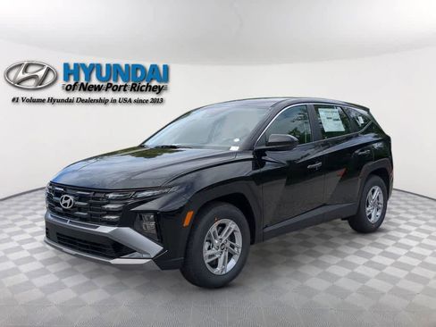 New 2026 Hyundai Tucson SE image 1