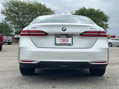 New 2026 BMW 530i xDrive w/ Premium Package AWD/4WD image 6