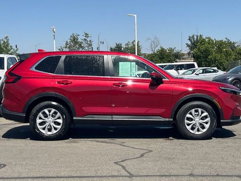 Used 2026 Honda CR-V LX image 3