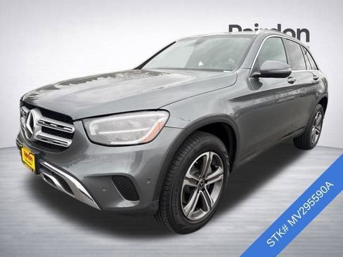 Used 2021 Mercedes-Benz GLC 300 4MATIC image 3