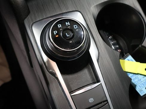 Used 2024 Ford Escape ST-Line image 31