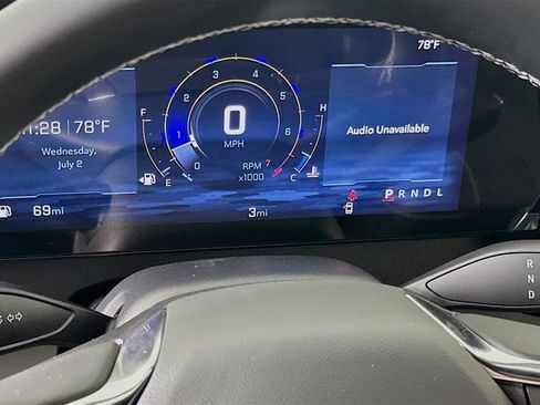 New 2025 Chevrolet Traverse LT image 12