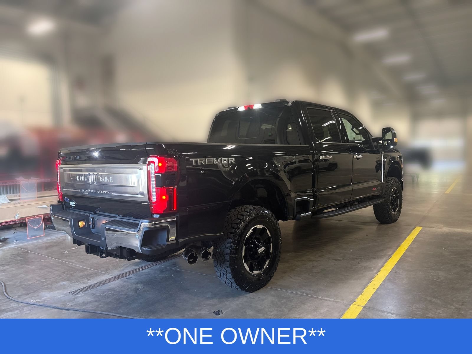 Used 2026 Ford F250 King Ranch w/ Tremor Off-Road Package AWD/4WD image 2