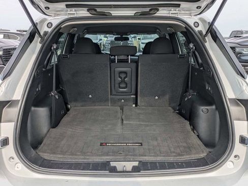 Used 2022 Mitsubishi Outlander ES AWD/4WD image 12