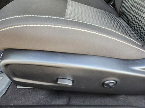 Used 2022 Dodge Challenger SRT Hellcat image 9