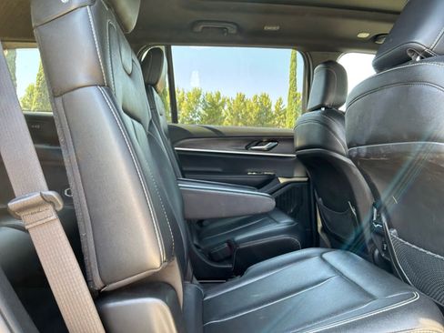 Used 2024 Jeep Grand Cherokee L Limited RWD image 18