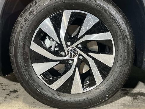 New 2026 Volkswagen Tiguan S FWD image 6