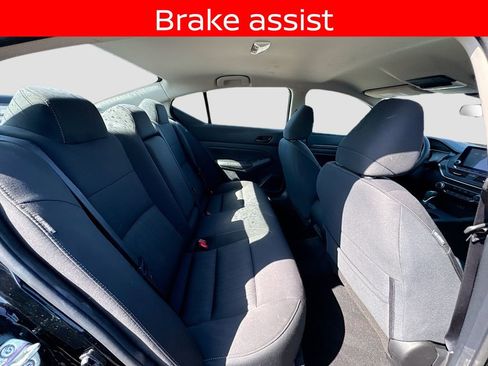 Used 2025 Nissan Altima 2.5 SV image 21