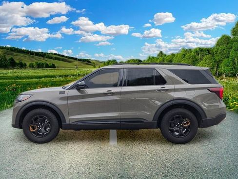 Used 2026 Ford Explorer Tremor w/ Tremor Ultimate Package AWD/4WD image 3