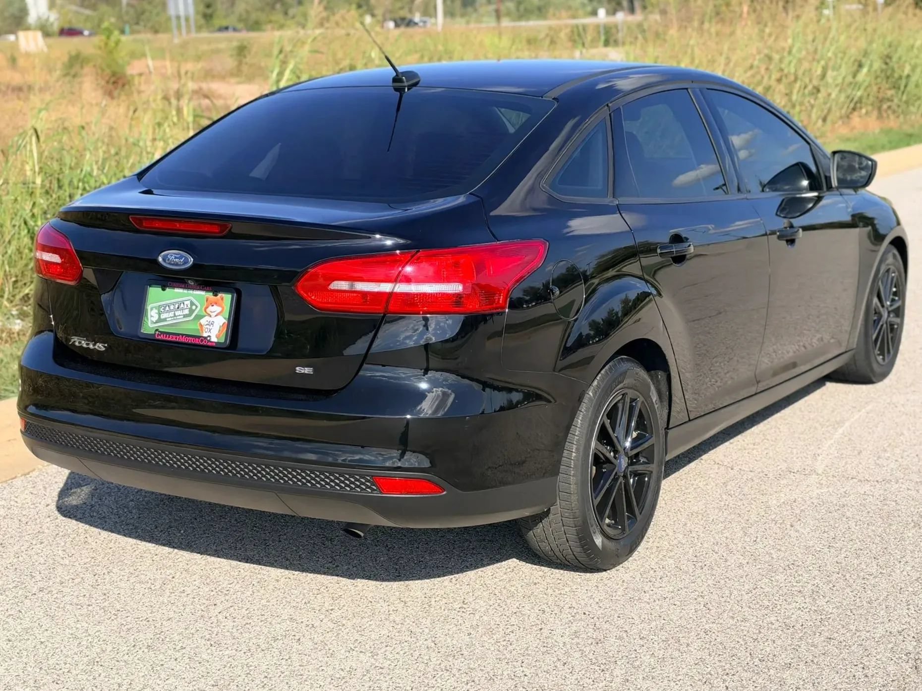 Used 2018 Ford Focus SE FWD image 31