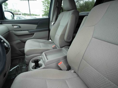 Used 2015 Honda Odyssey EX image 10