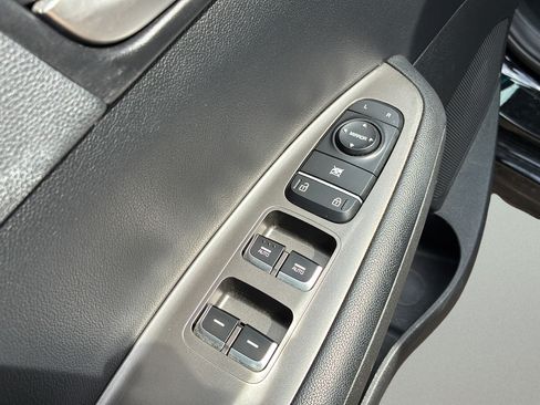 Used 2019 Kia Optima S FWD image 21