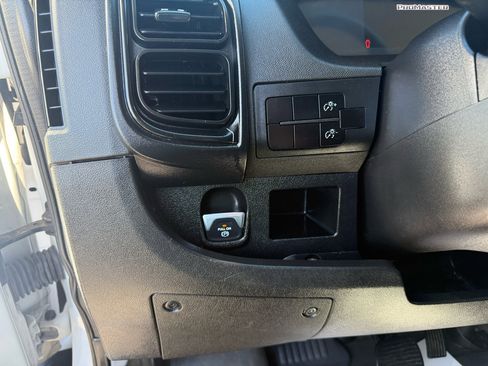 Used 2023 RAM ProMaster 2500 image 13
