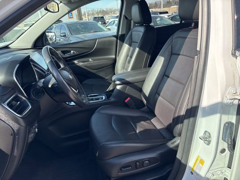 Used 2019 Chevrolet Equinox Premier image 8