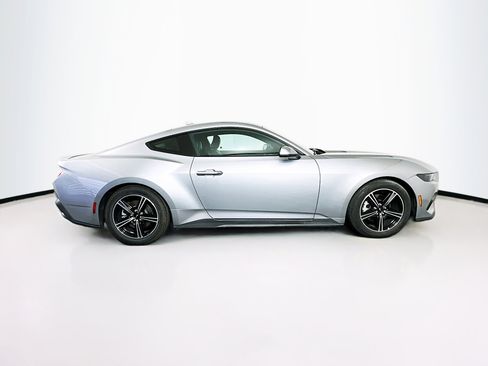 Used 2025 Ford Mustang Premium image 10