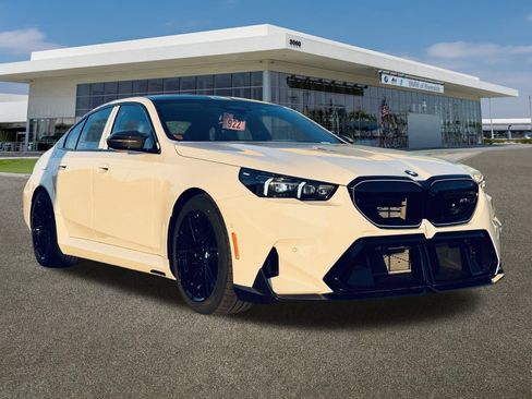 New 2026 BMW M5 w/ Carbon Package image 2