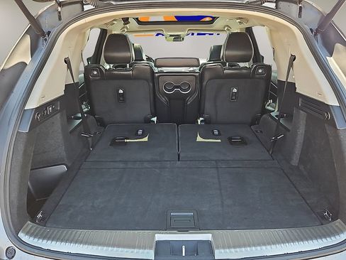 Certified 2024 Acura MDX SH-AWD w/ Advance Package image 12