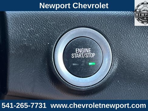 Used 2020 GMC Terrain SLT image 23