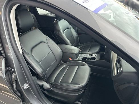 Certified 2022 Ford Escape SEL image 28