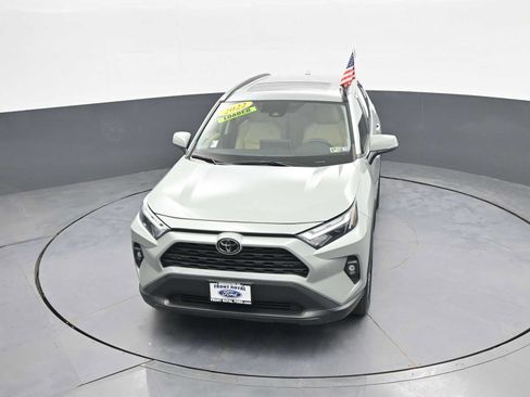 Used 2022 Toyota RAV4 XLE Premium AWD/4WD image 29