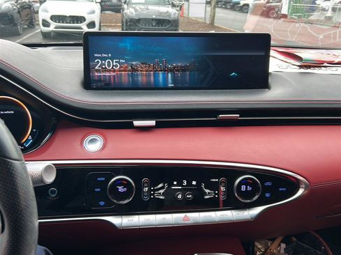Used 2022 Genesis GV70 3.5T Sport w/ Sport Prestige Package AWD/4WD image 11
