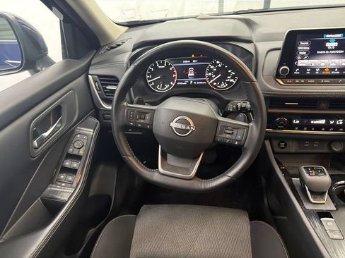 Used 2025 Nissan Rogue SV AWD/4WD image 23