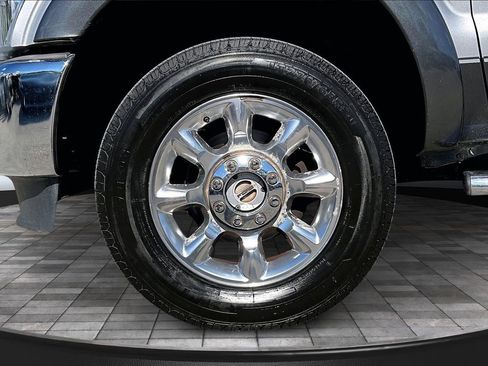 Used 2015 Ford F350 Lariat w/ Lariat Ultimate Package image 36