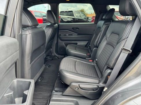 Used 2023 Nissan Pathfinder Rock Creek image 16