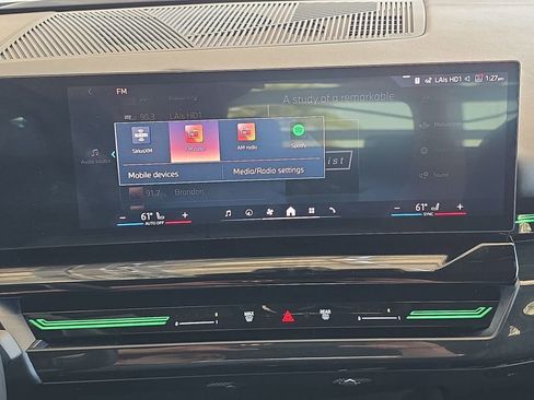 Used 2025 BMW 530i image 13