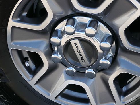 Used 2022 Ford F250 Lariat w/ Lariat Value Package image 26