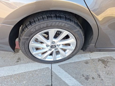 Used 2023 Toyota Camry LE image 11