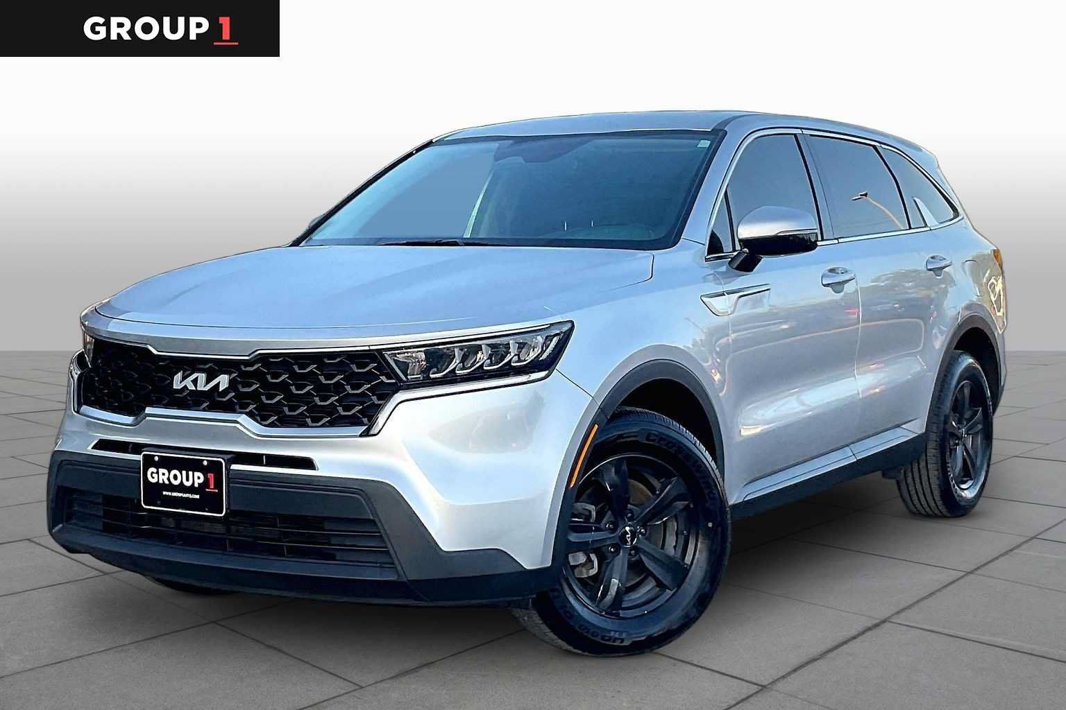Used 2022 Kia Sorento LX AWD/4WD image 1